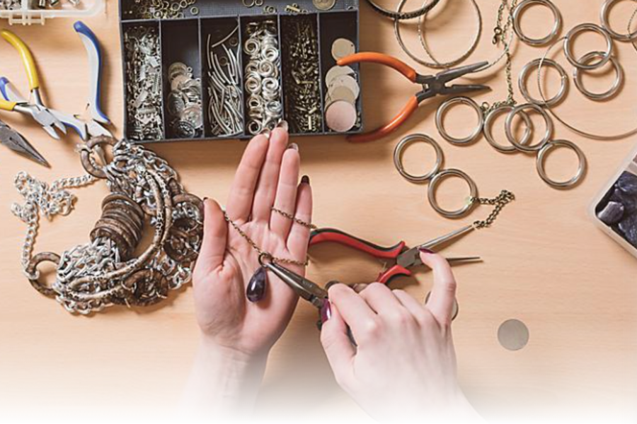 RCI Jewel of the Seas Jewellery Making.png
